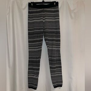 Black and white soft leggings size medium